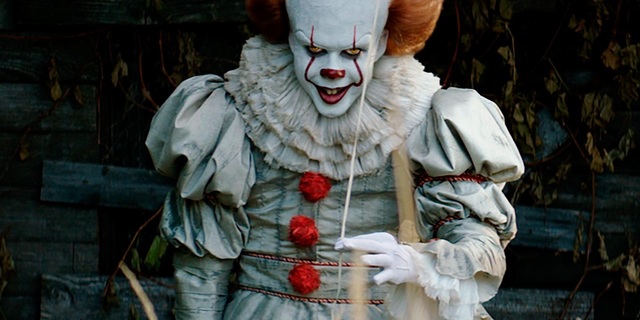 Editan de #It escena donde Pennywise se comía un bebé D: