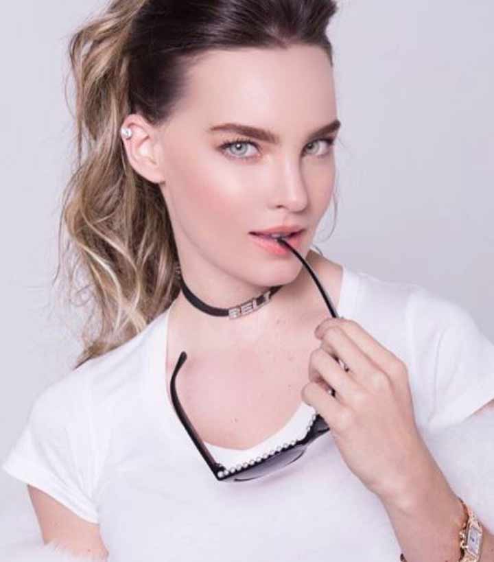 Belinda comparte espectacular foto en bikini
