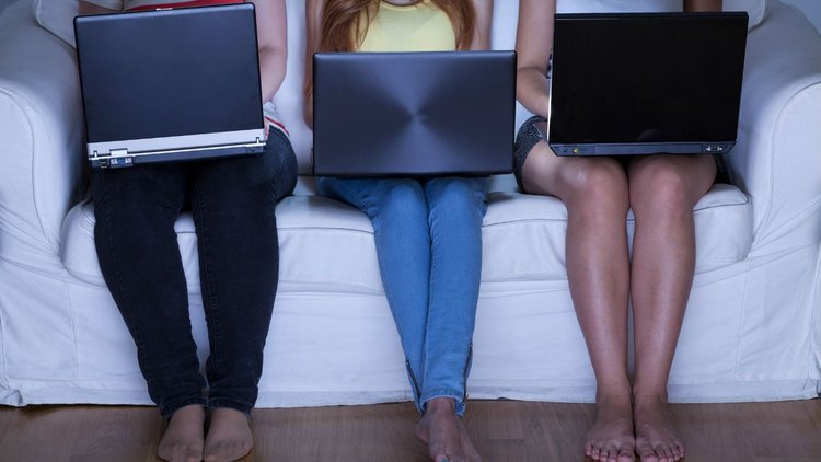 #Facebook y #Google generan una adicción similar a la de los juegos de azar
