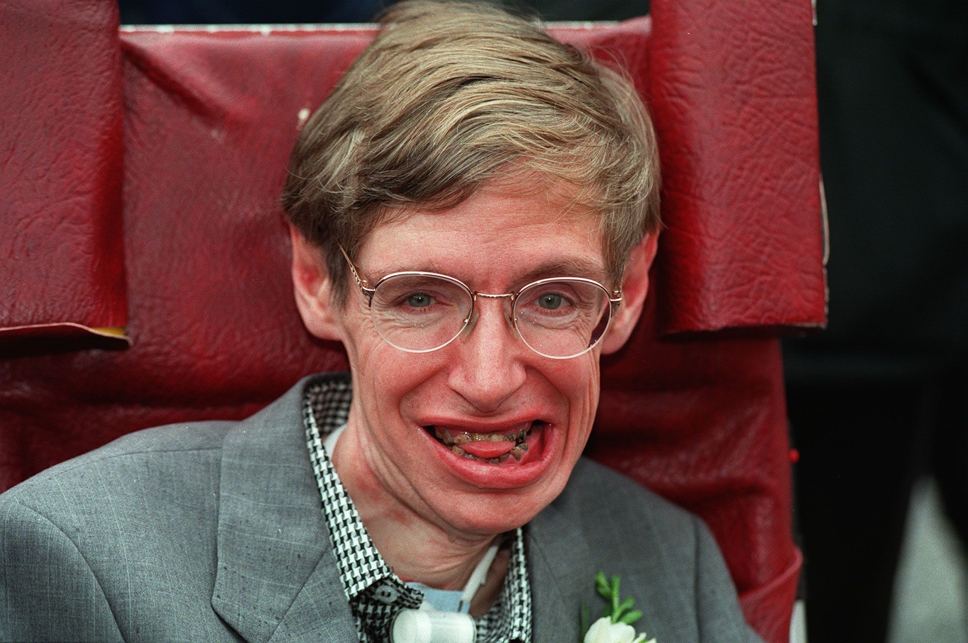 ¿Cuál fue la última teoría de Stephen Hawking ⚛️?