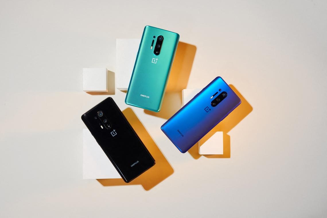Conseguir un One Plus 8 Pro o un iPhone SE cuesta igual
