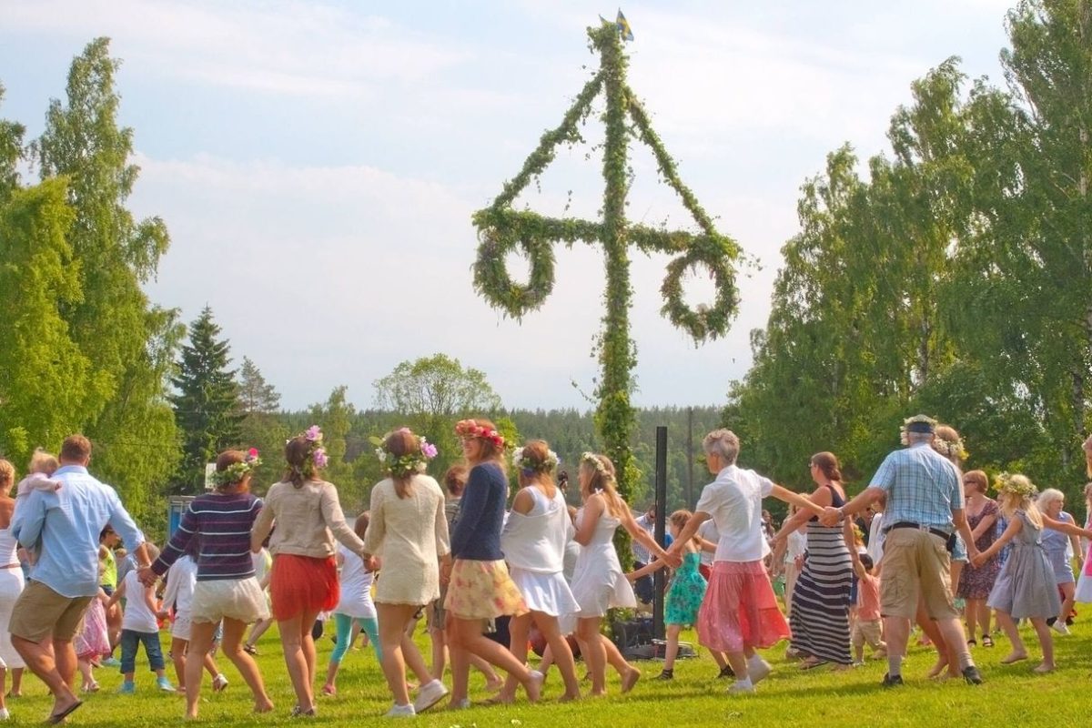 Midsommar: La fiesta del solsticio de verano que en Suecia se celebra hoy…