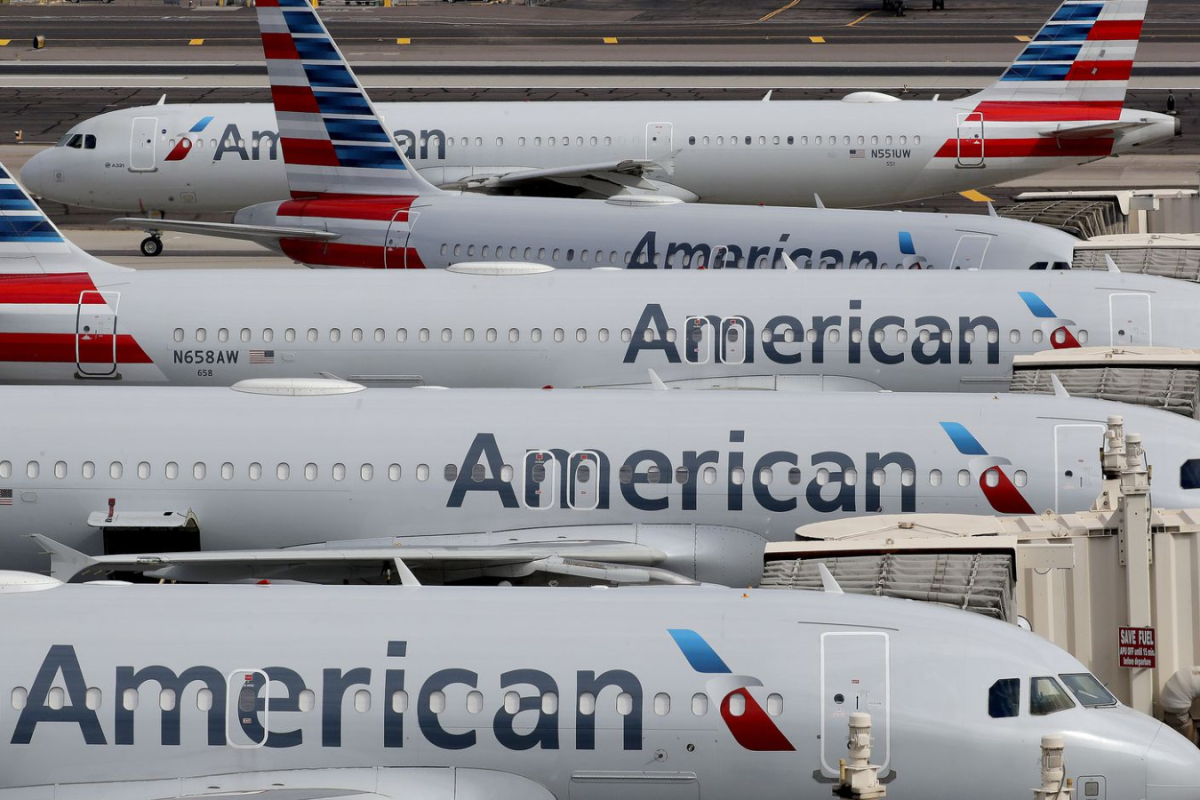 Un disturbio en un vuelo hacia Los Ángeles termina con pasajero amarrado