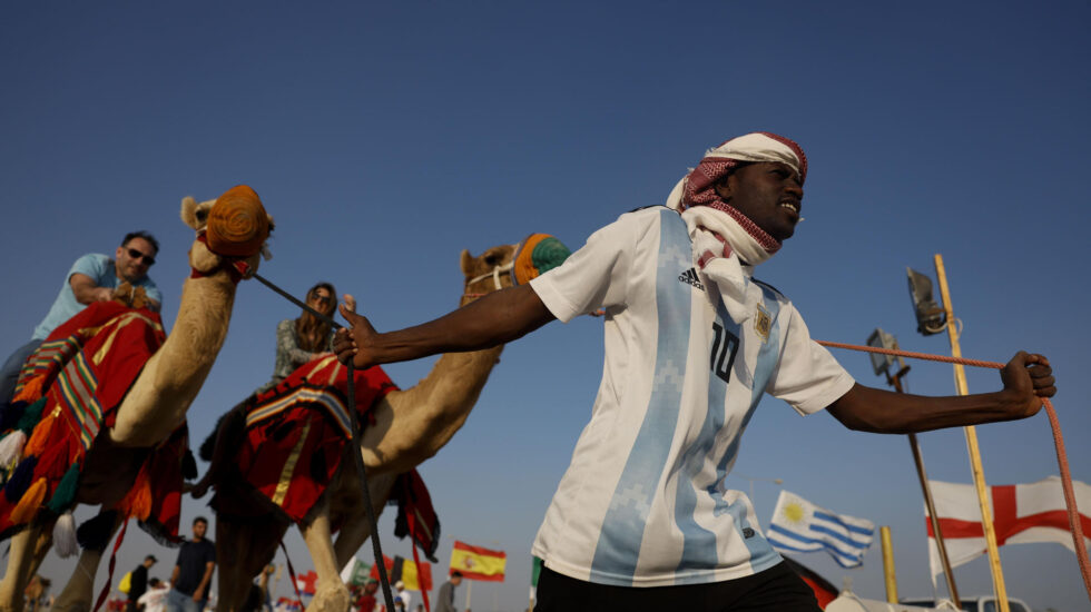 ”Virus de los camellos” se registran contagios en Qatar entre aficionados y futbolistas
