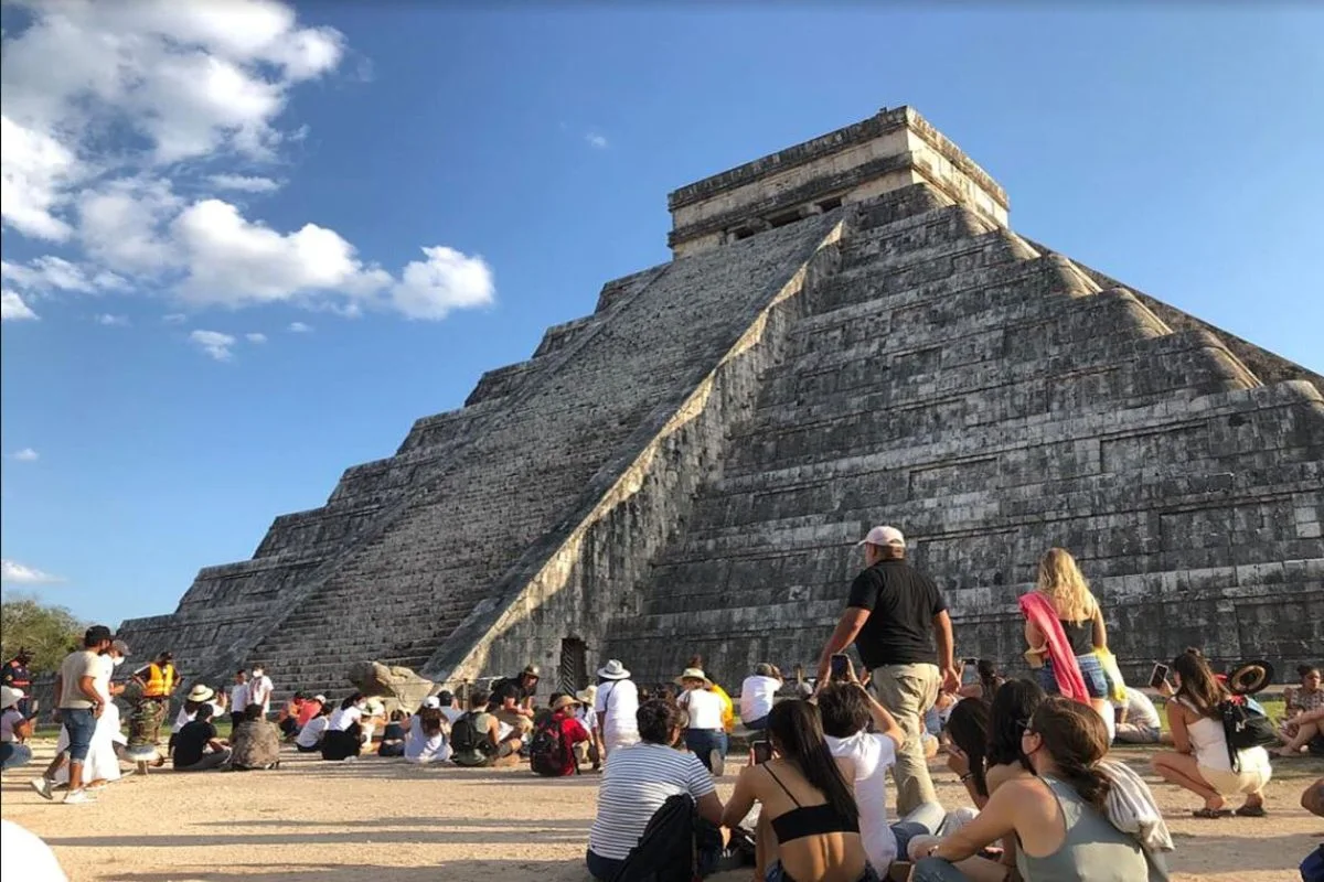 Accesos de la Zona Arqueológica de Chichén Itzá.