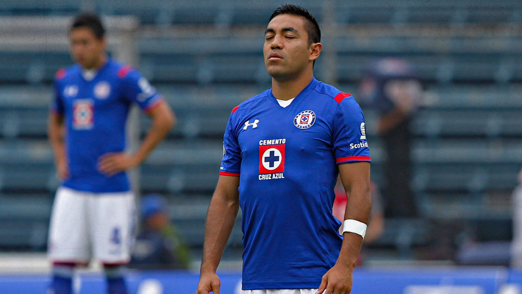 Cruz Azul busca repatriar a Marco Fabián al plantel en pláticas actuales