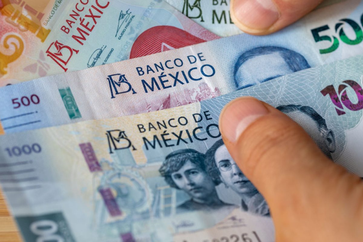 Banxico Eleva Pronóstico de Crecimiento del PIB a 3% para 2023 y Mejora Perspectivas para 2024