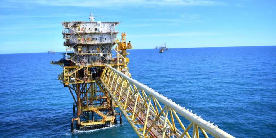 PEMEX logra ahorro millonario y mayor producción al optimizar sus plataformas.