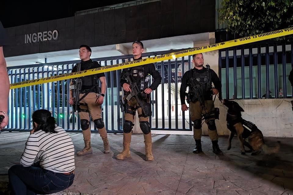 Sujeto con hacha irrumpe en UTEG Guadalajara y mata a dos mujeres
